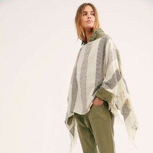 NWT Free People Weave Pattern Poncho Grey